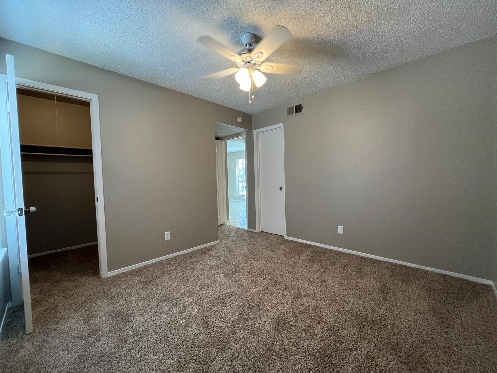 1601 Mary K Lane White Settlement TX 76108
