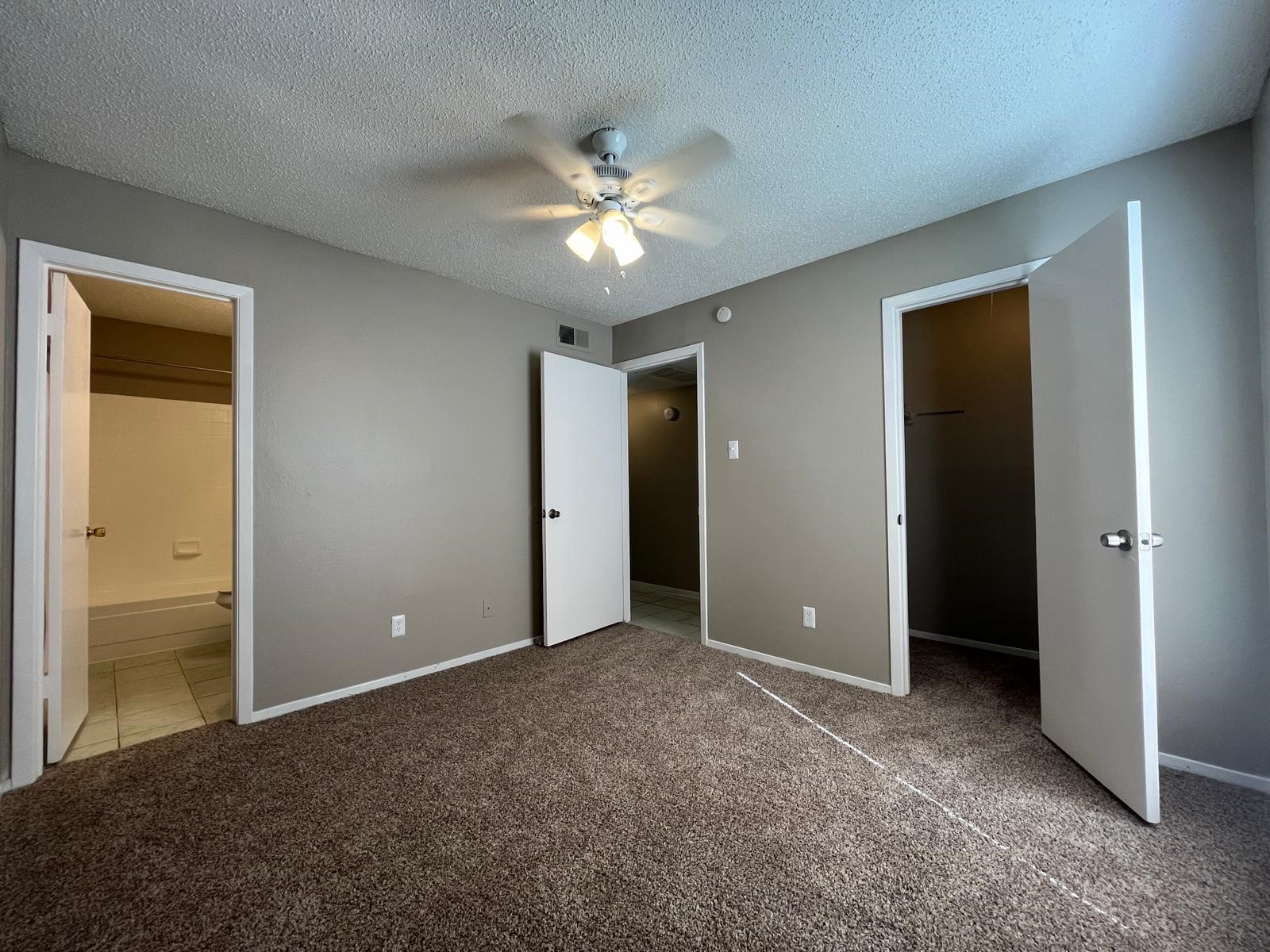 1601 Mary K Lane White Settlement TX 76108