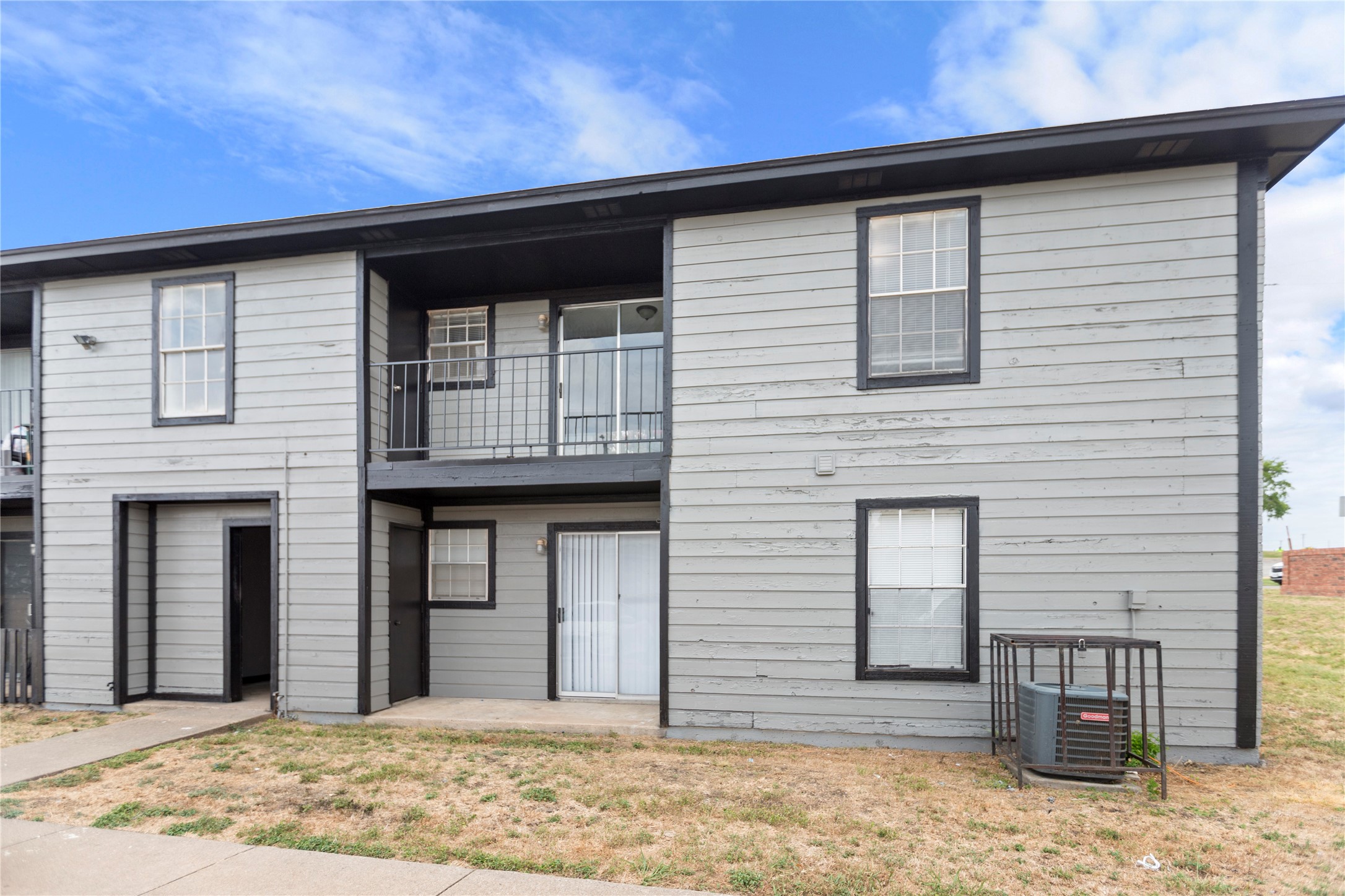 1601 Mary K Lane White Settlement TX 76108