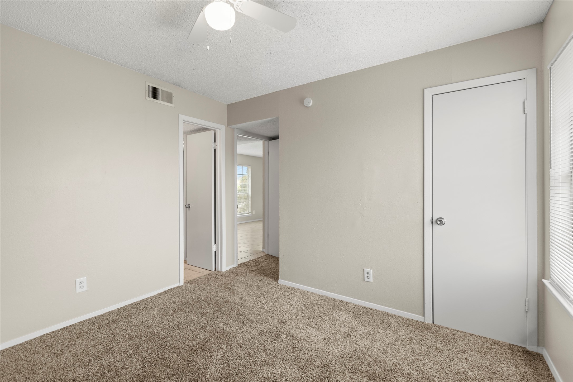 1601 Mary K Lane White Settlement TX 76108
