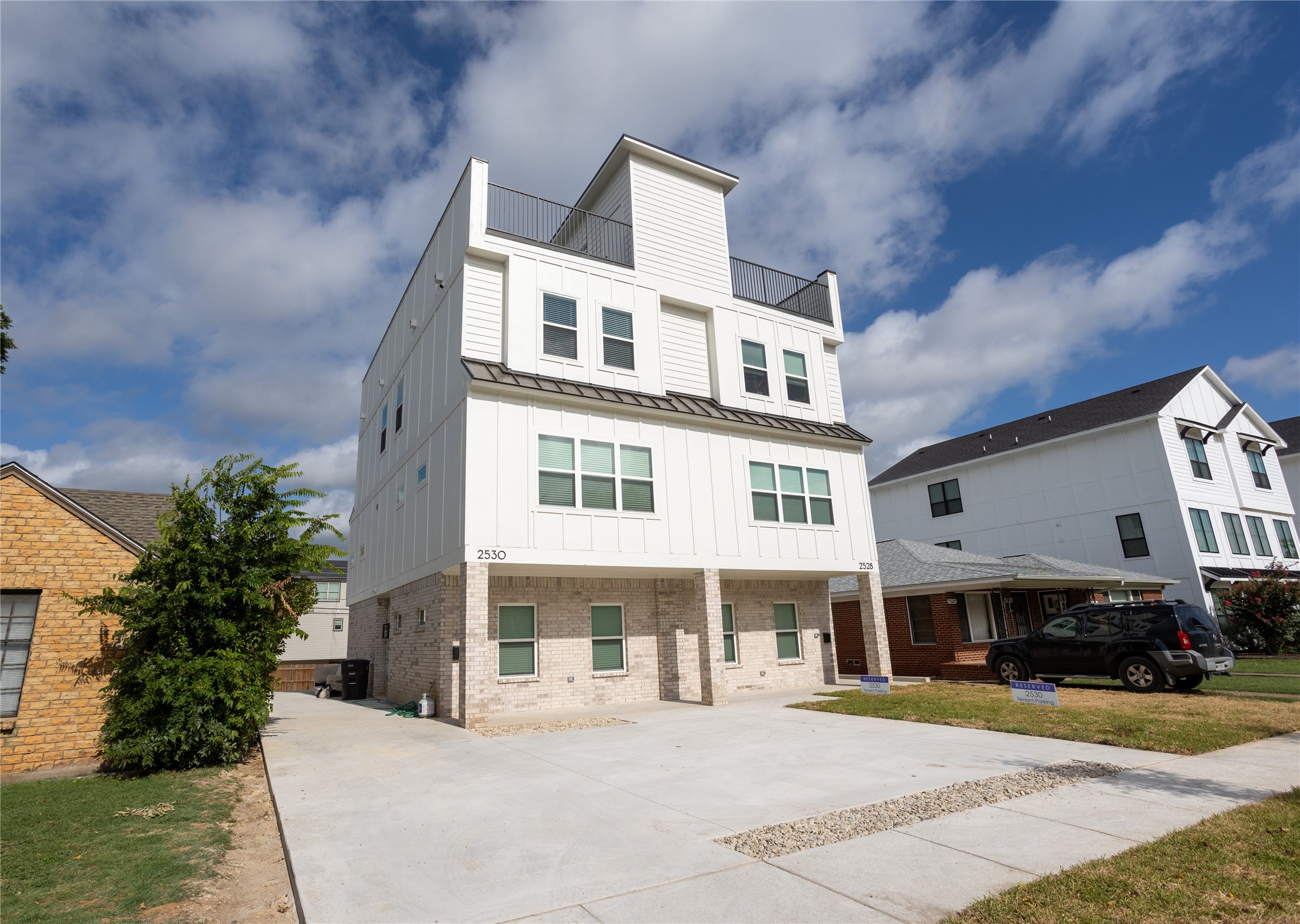 2530 Forest Park Boulevard Fort Worth TX 76110