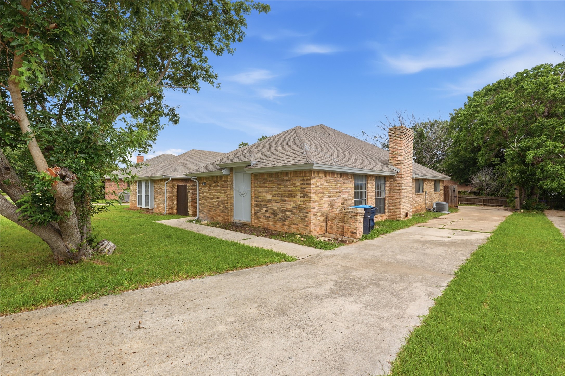 7217/7219 Fuller Circle Fort Worth TX 76133