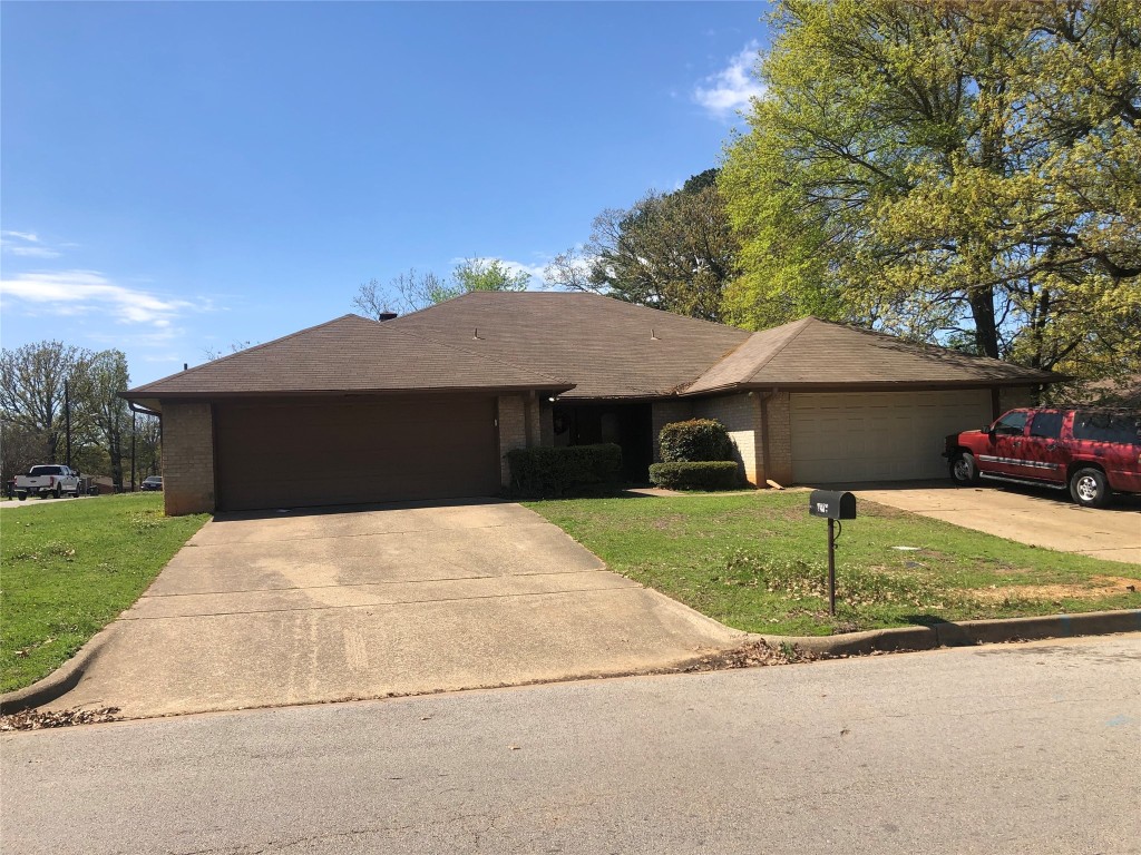 4313 & 4309 Aberdeen Drive Tyler TX 75703