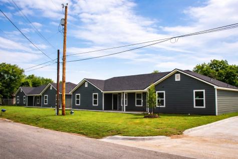 1517 Travis Street Bellmead TX 76705