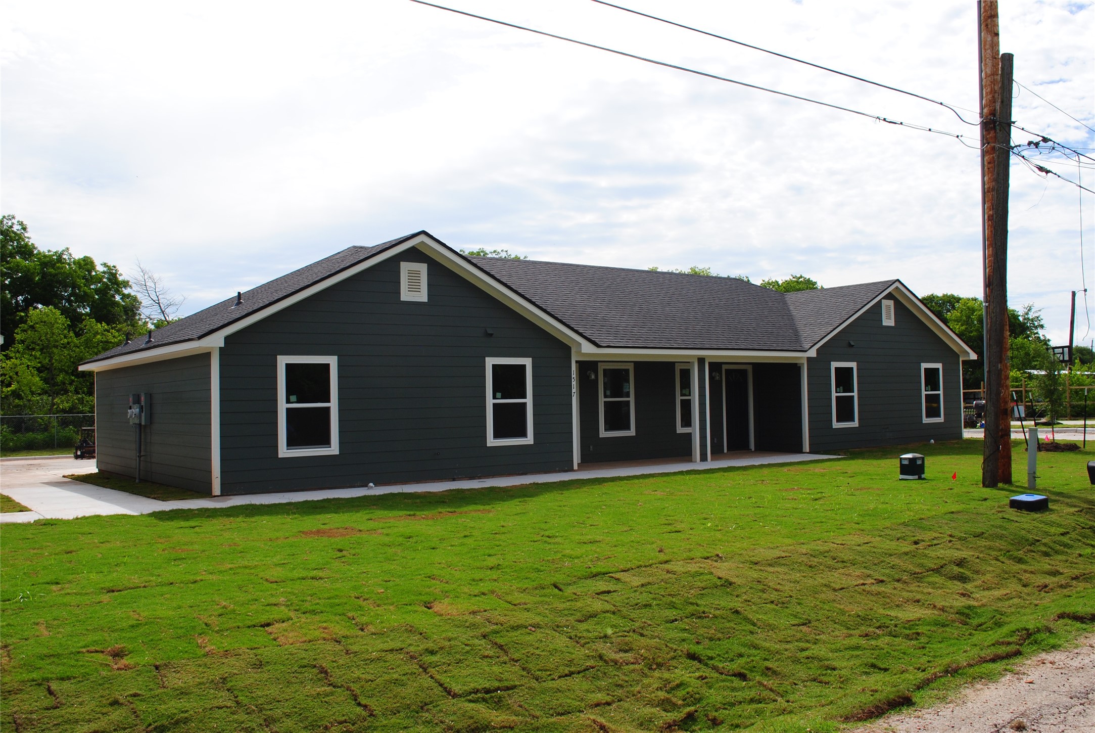 1517 Travis Street Bellmead TX 76705