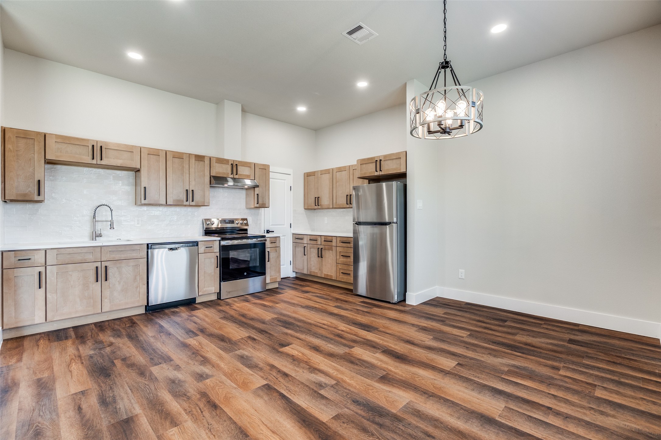 6655 Mountain Trail Dallas TX 75236