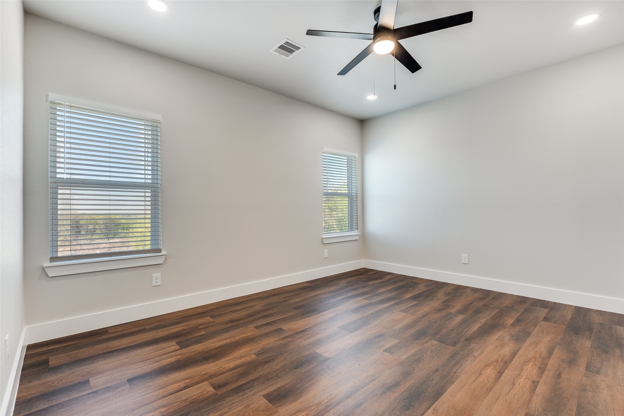 6655 Mountain Trail Dallas TX 75236