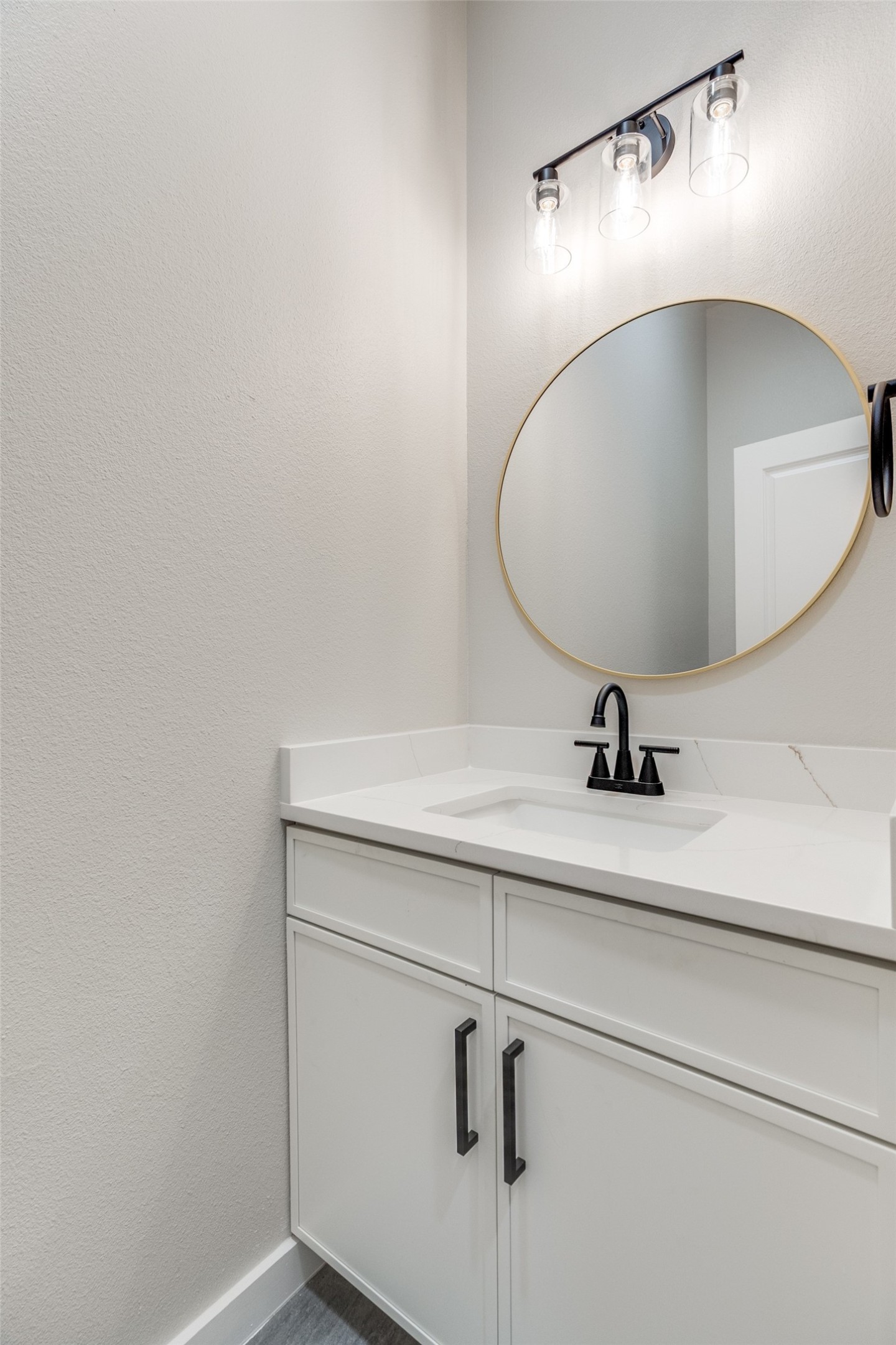 6655 Mountain Trail Dallas TX 75236