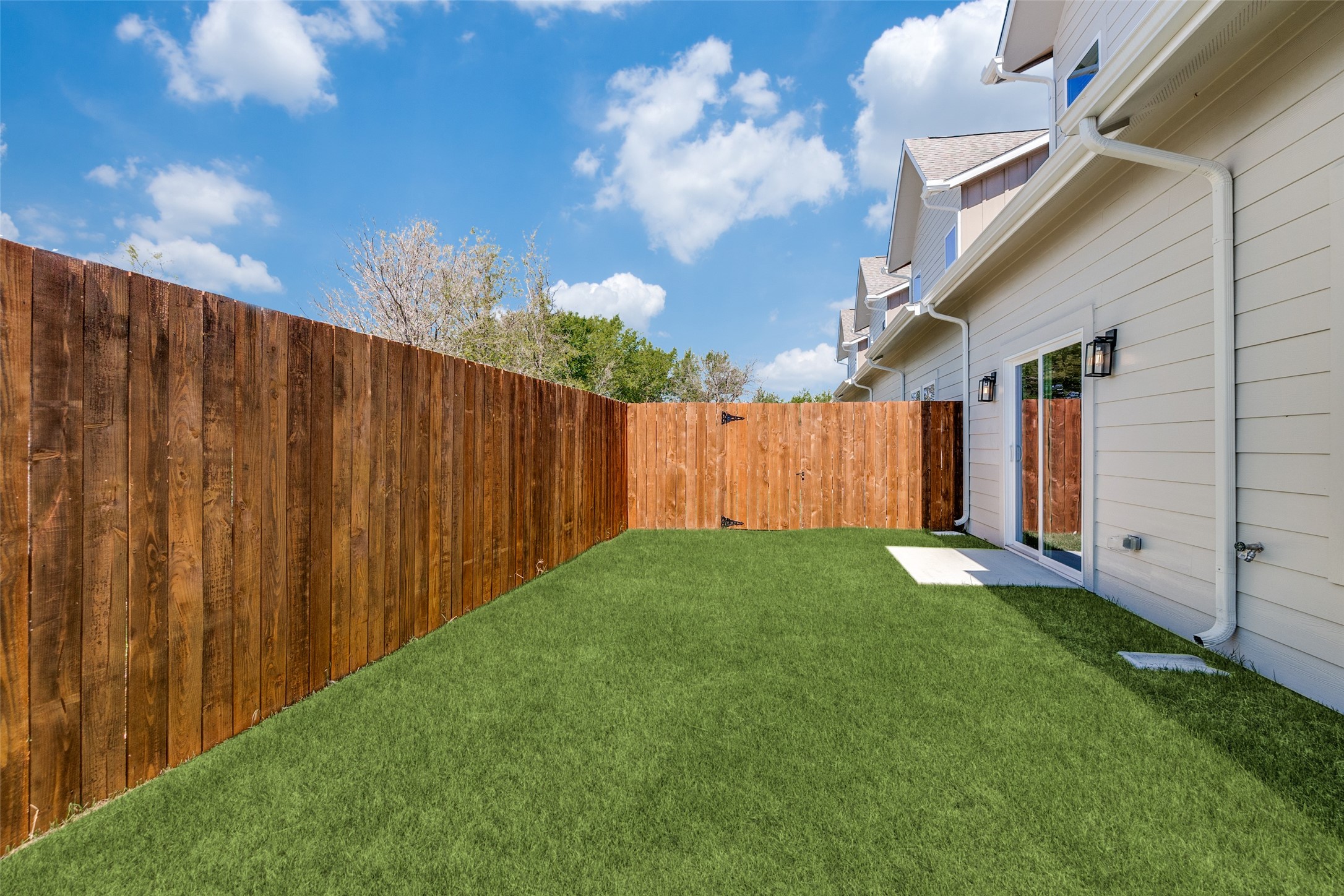 6655 Mountain Trail Dallas TX 75236