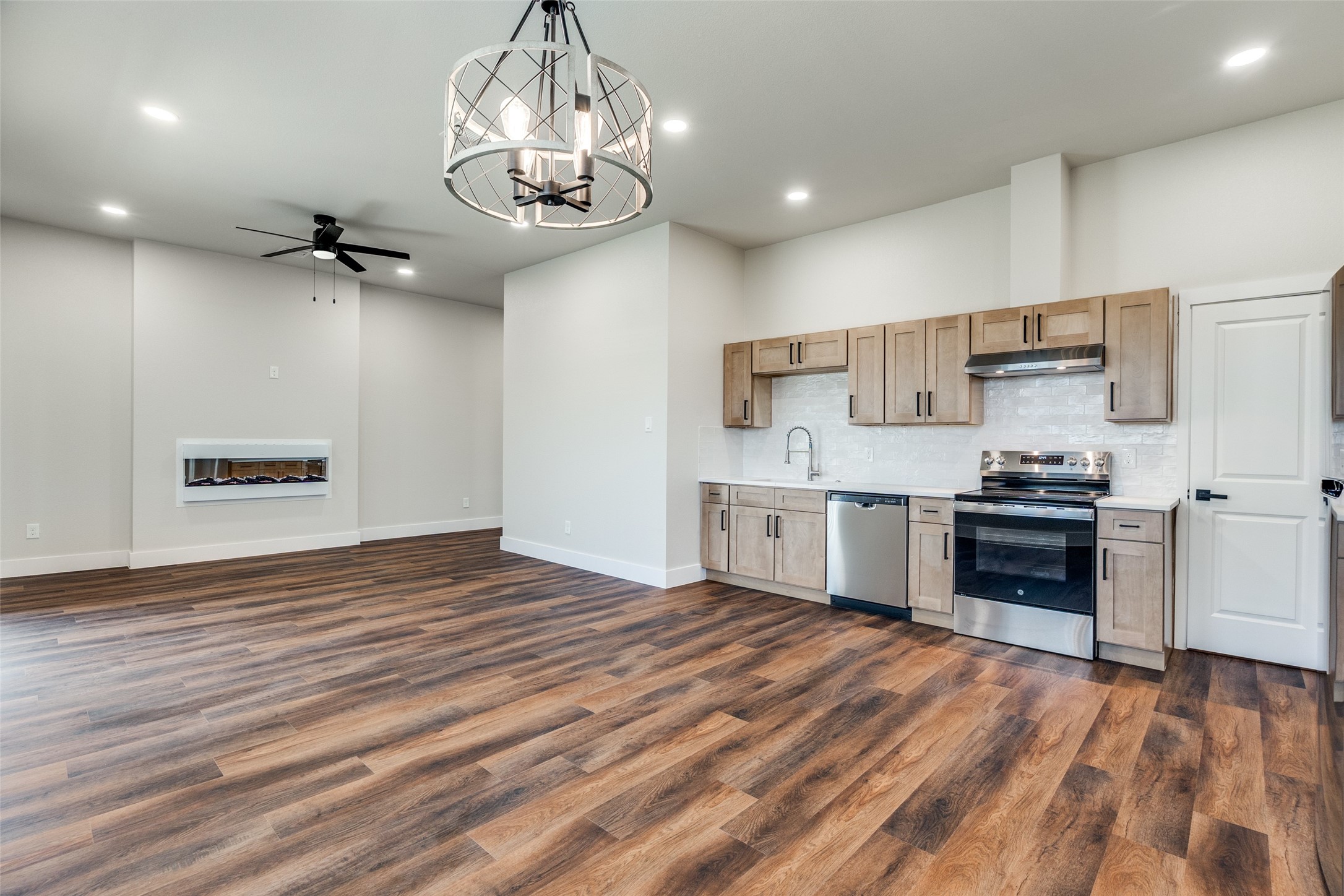 6655 Mountain Trail Dallas TX 75236