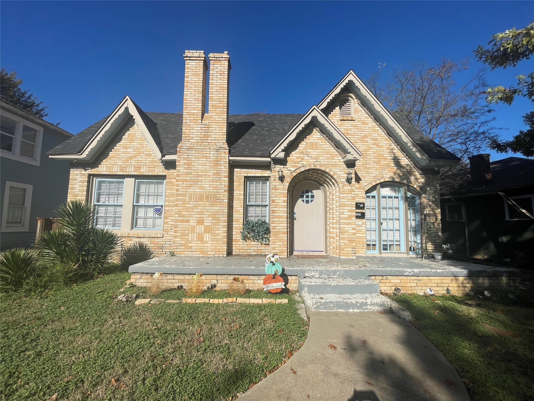 1009 E Humbolt Street Fort Worth TX 76104