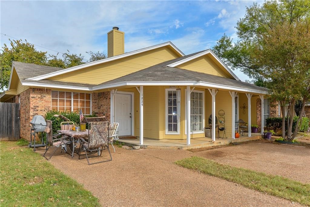 1823 Sheehan Court Arlington TX 76012