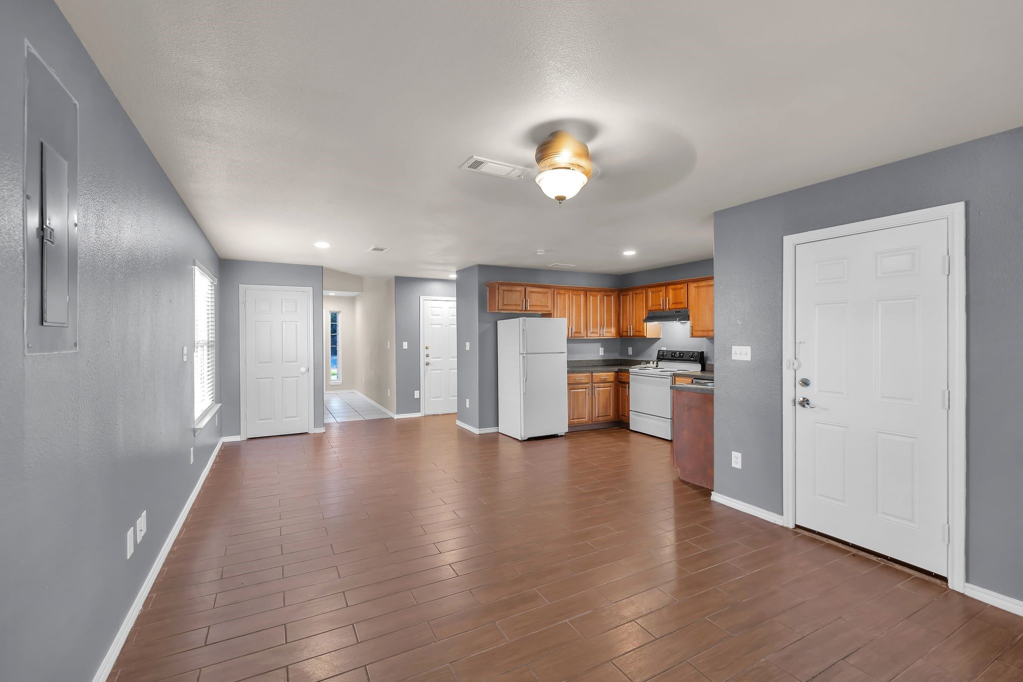 1205 E Powell Avenue Fort Worth TX 76104