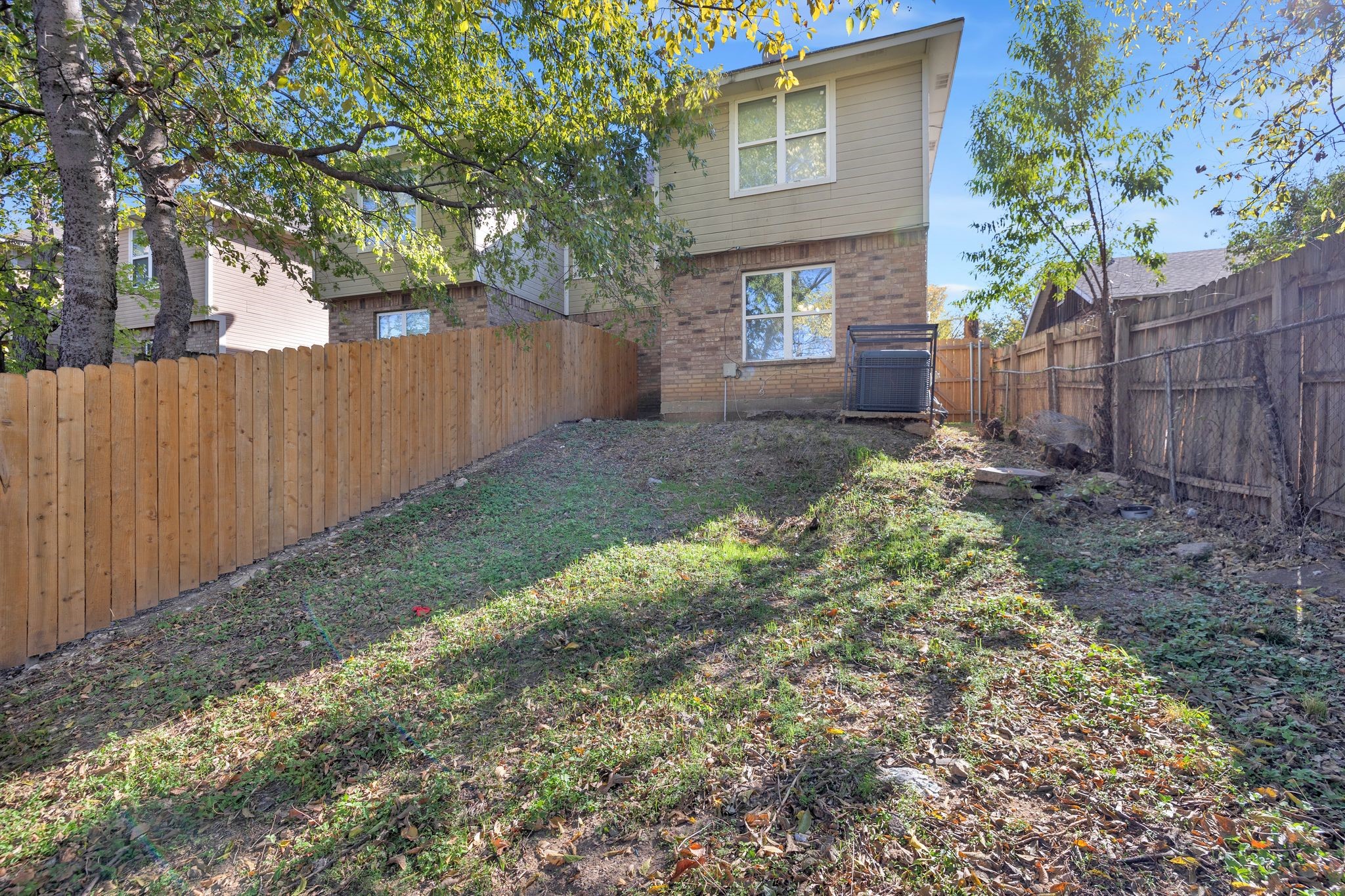 1205 E Powell Avenue Fort Worth TX 76104