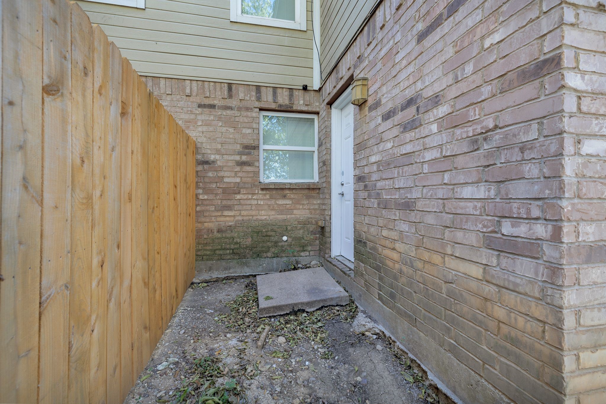 1205 E Powell Avenue Fort Worth TX 76104