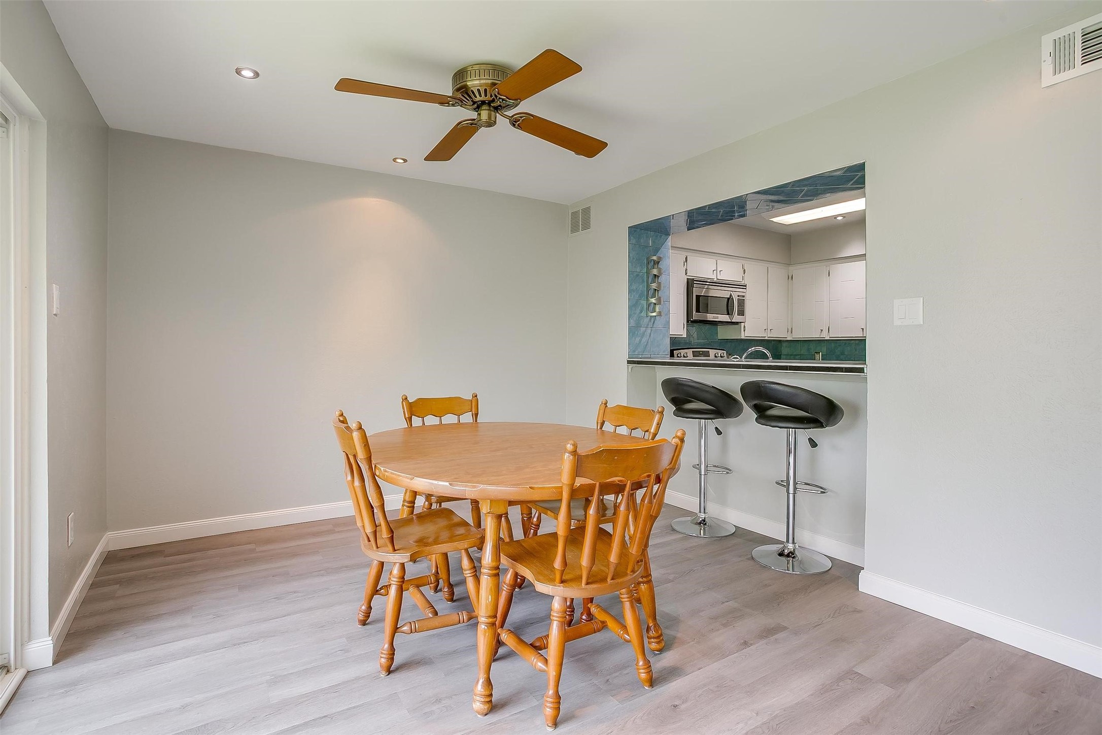 390 Driftwood Court Azle TX 76020