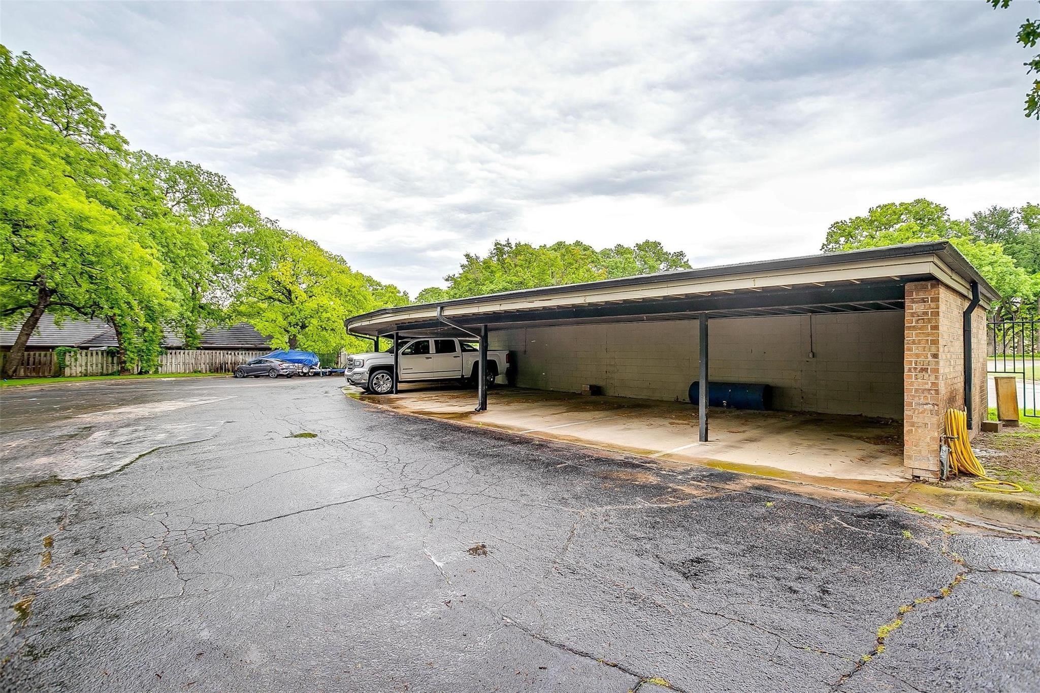390 Driftwood Court Azle TX 76020