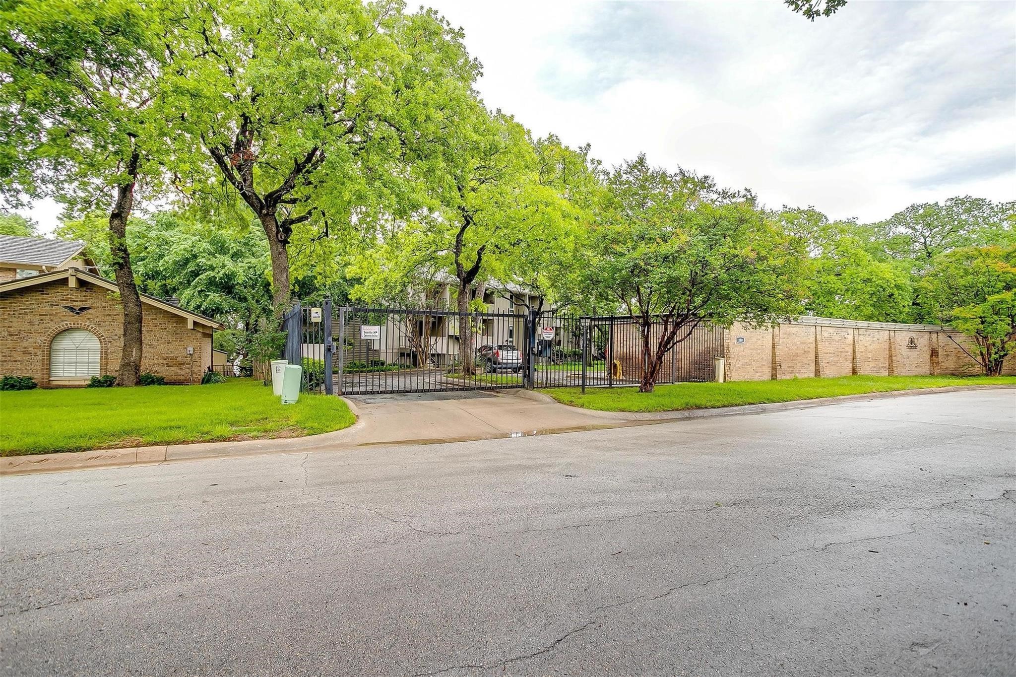 390 Driftwood Court Azle TX 76020