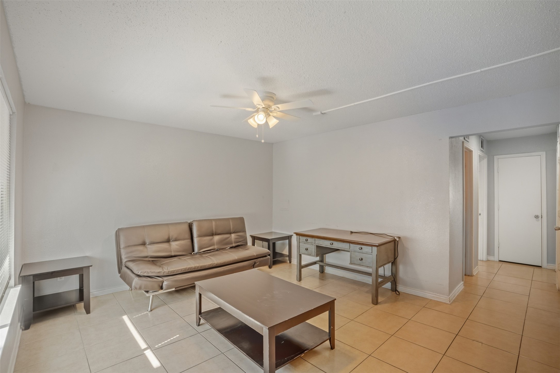 150 S Main Street Euless TX 76040