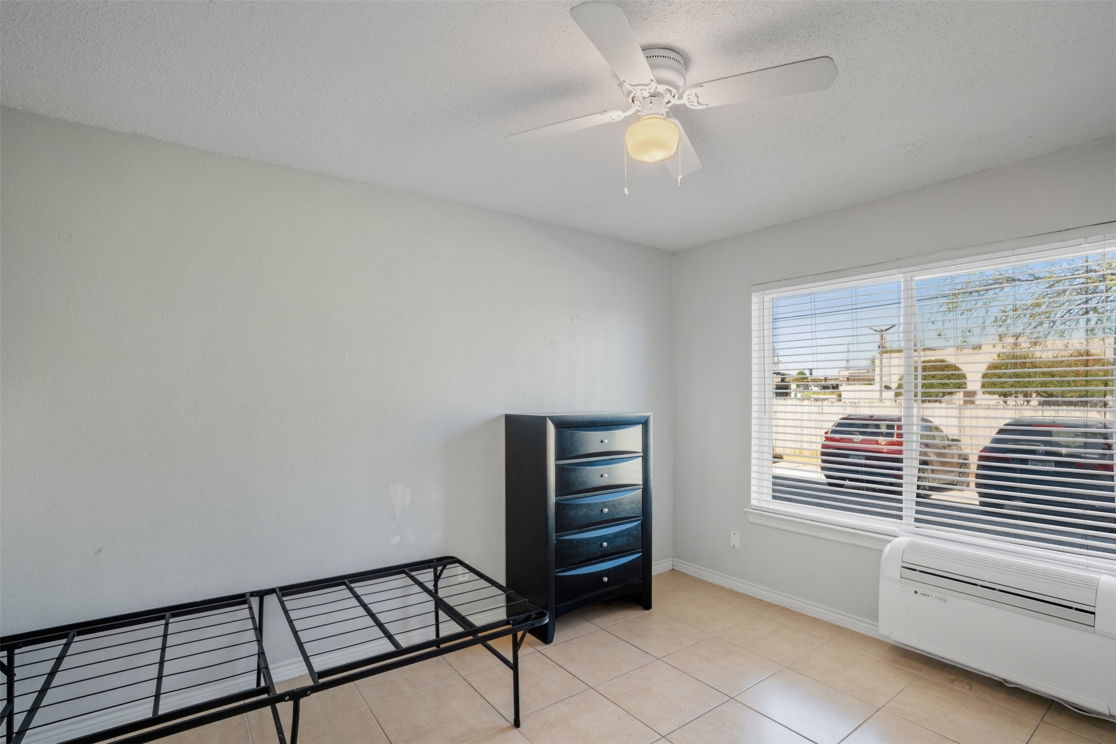 150 S Main Street Euless TX 76040