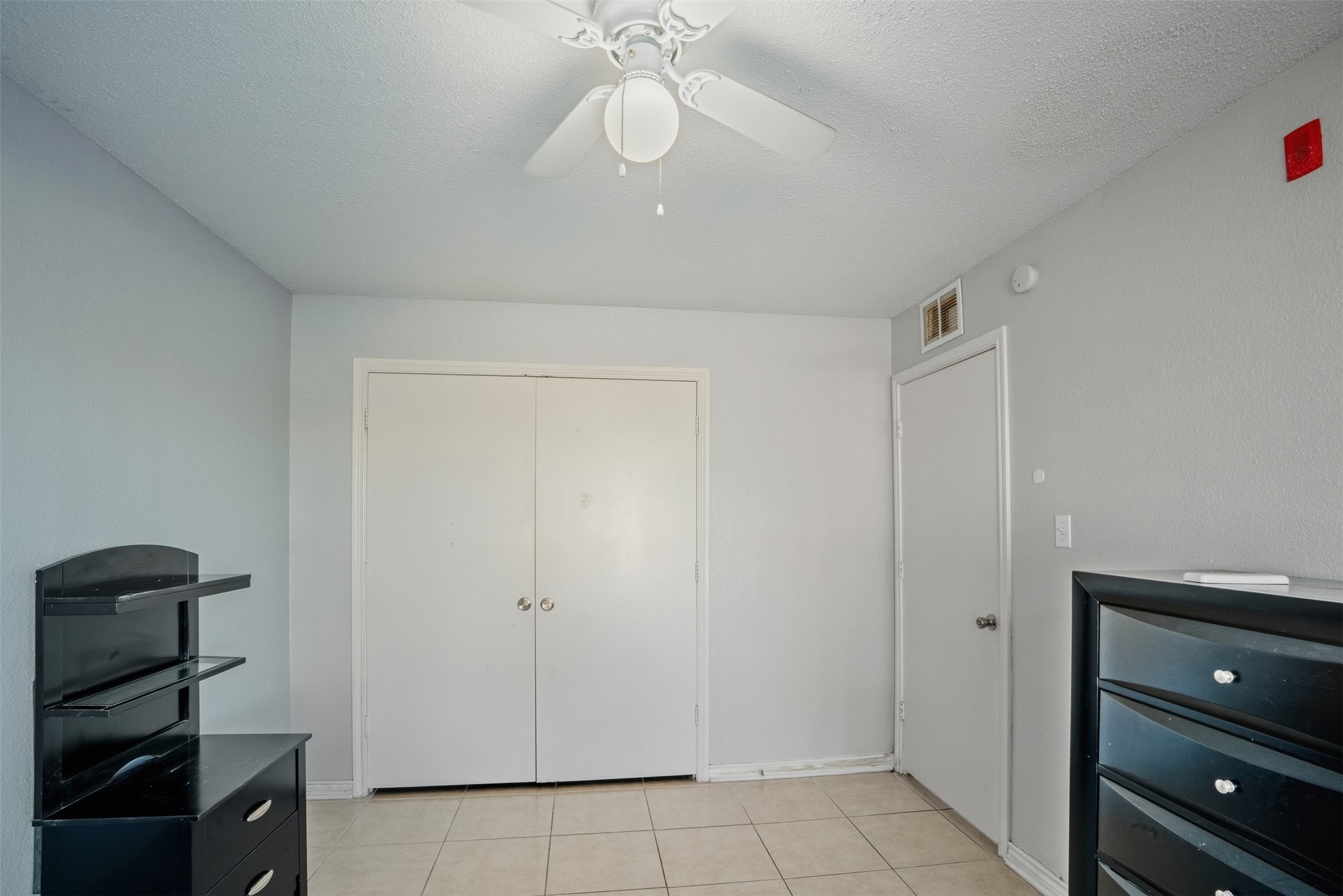 150 S Main Street Euless TX 76040
