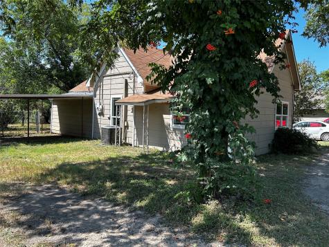 910 W Long Street Stephenville TX 76401