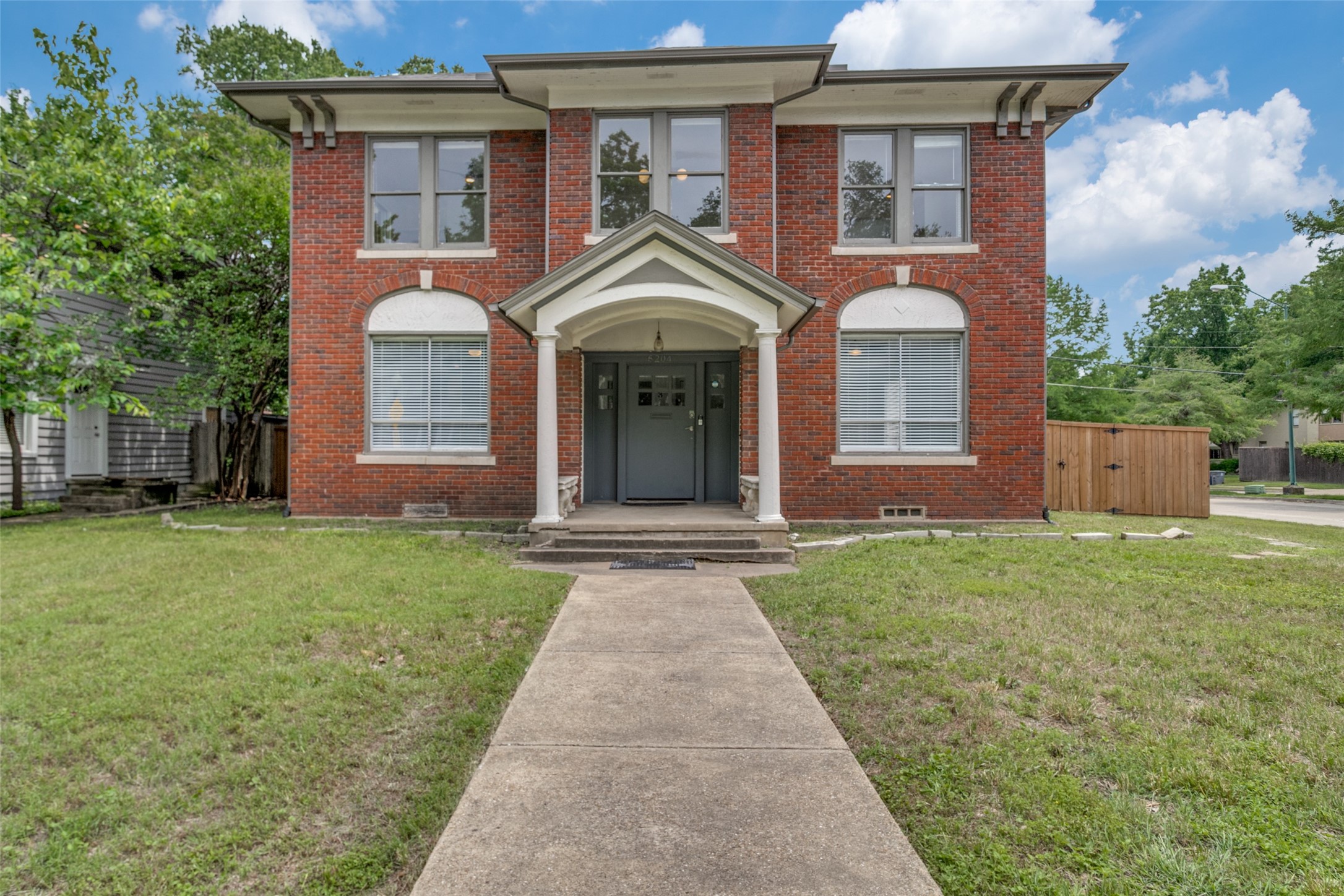 5204 Junius Dallas TX 75214