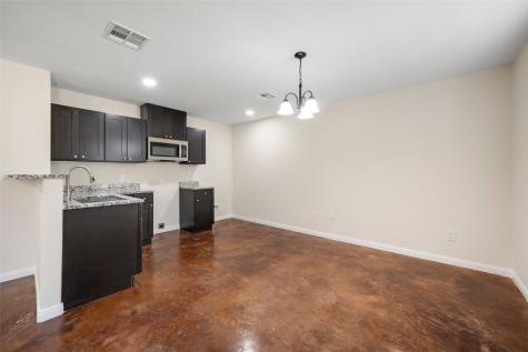 1126 N 11th Street Waco TX 76707