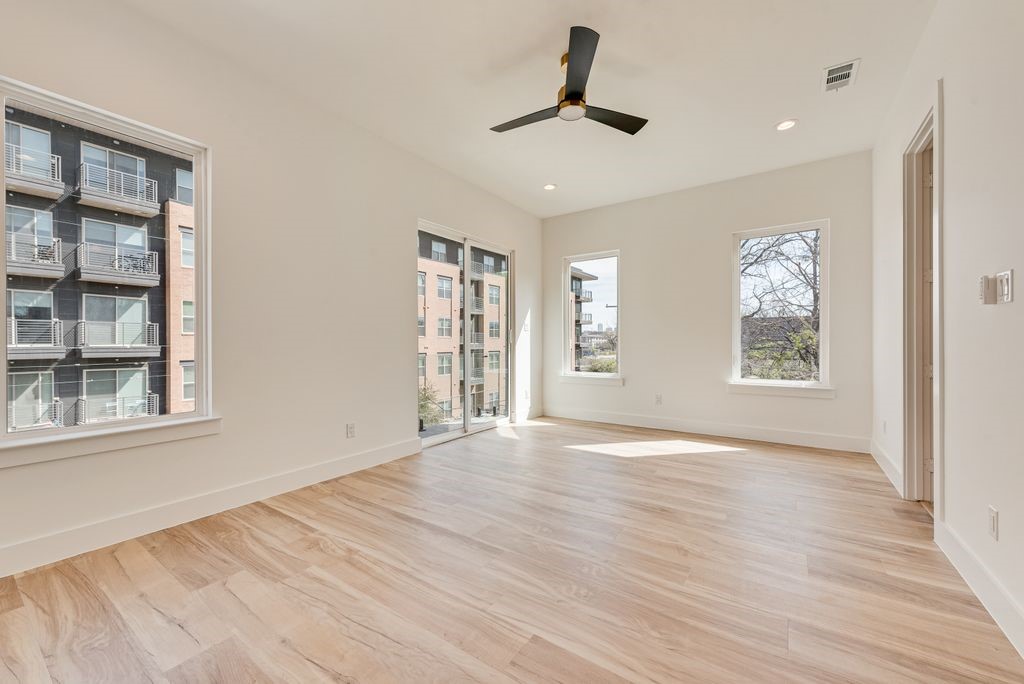 918-920 Duluth Dallas TX 75212