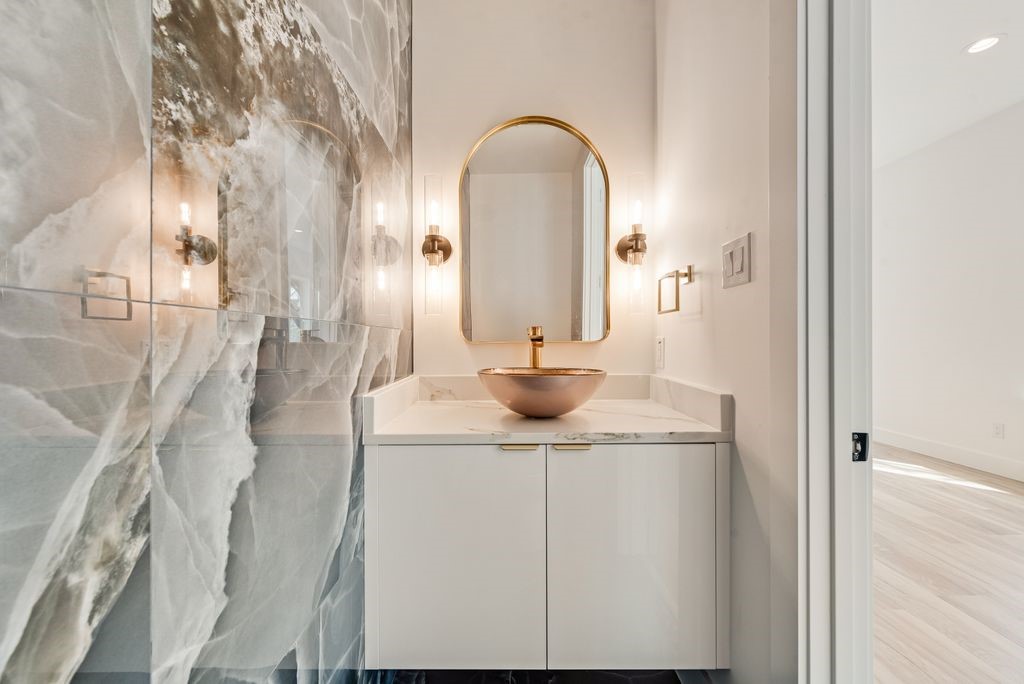 918-920 Duluth Dallas TX 75212