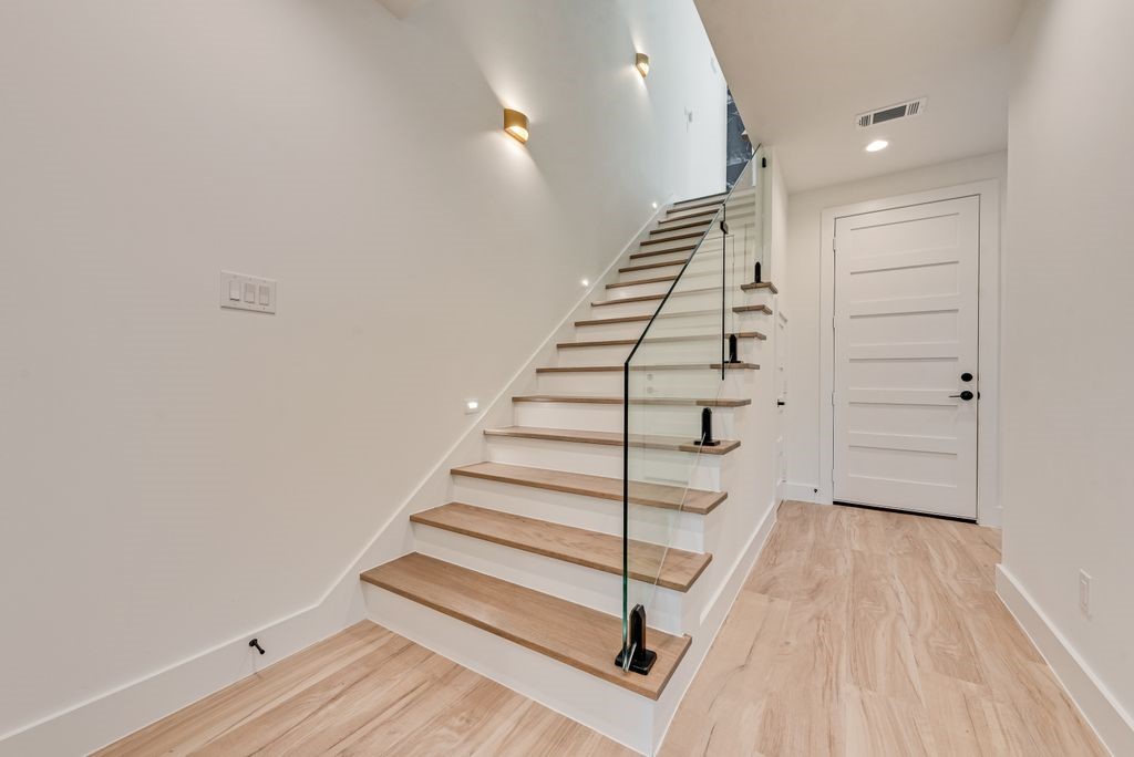 918-920 Duluth Dallas TX 75212