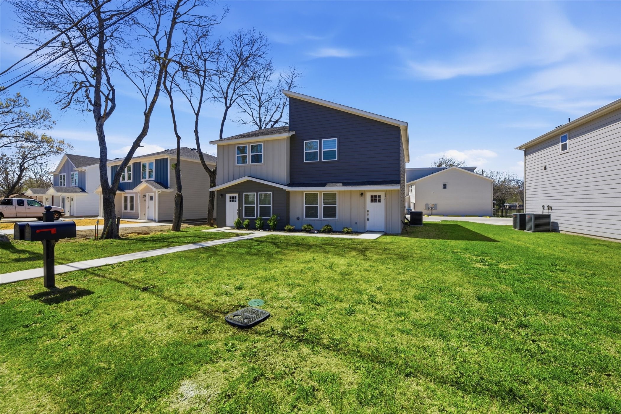 931 & 933 River Road Fort Worth TX 76114