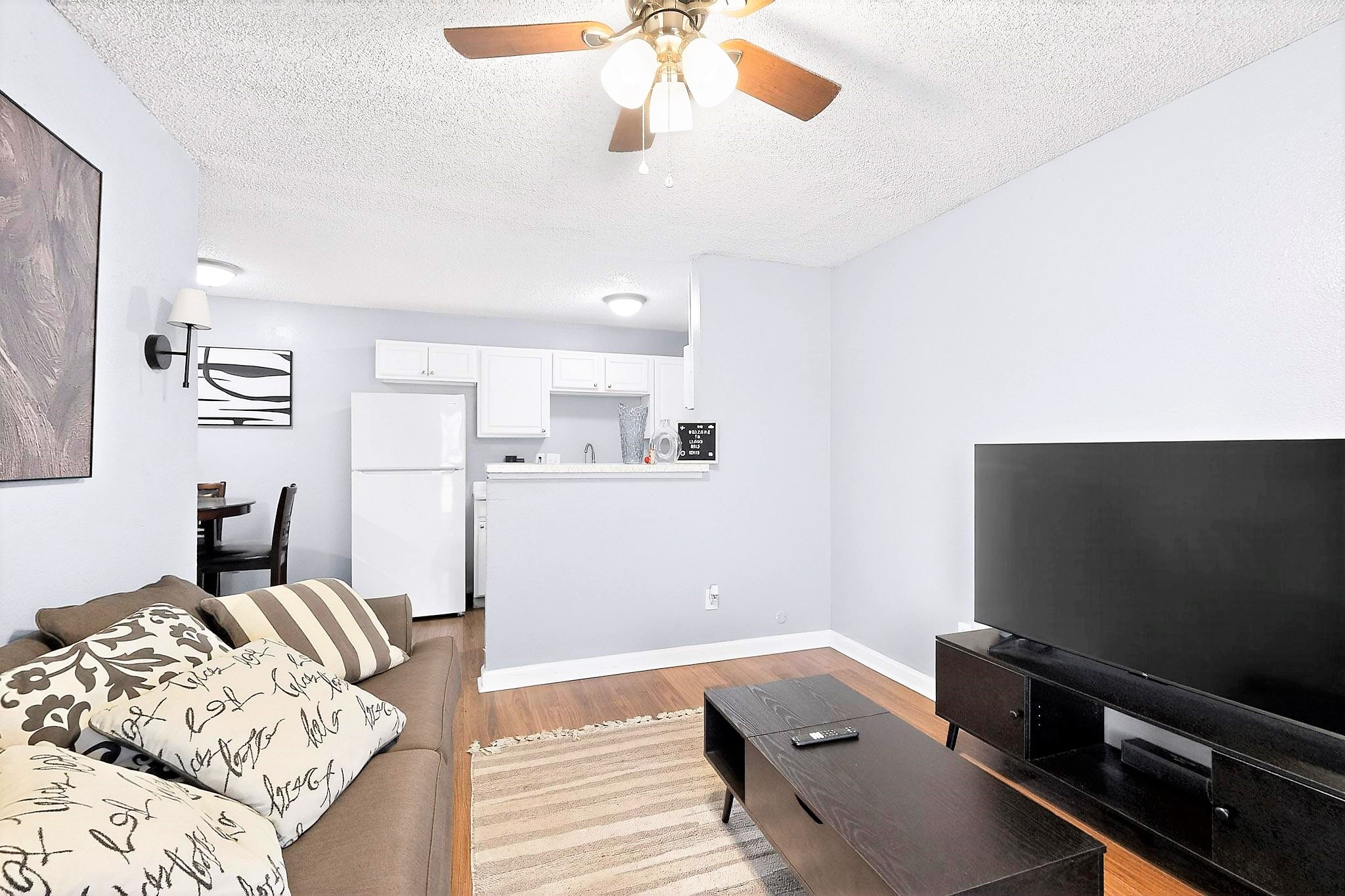 111 E Rogers Street Arlington TX 76011