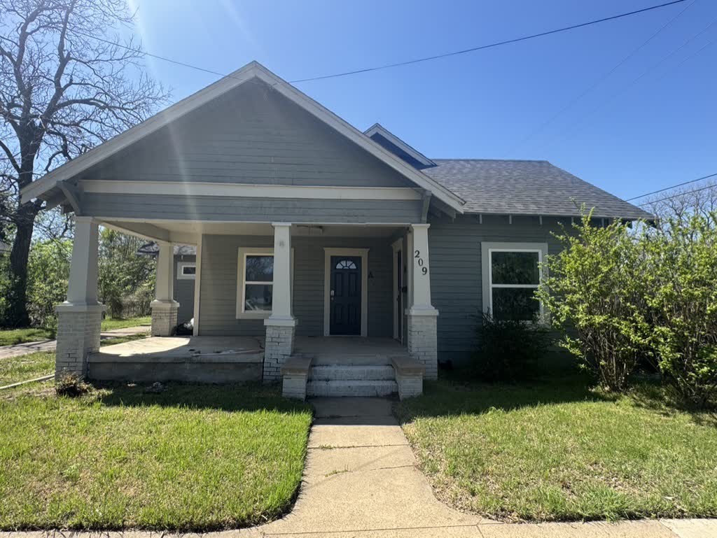 209 N Abbott Street Hillsboro TX 76645