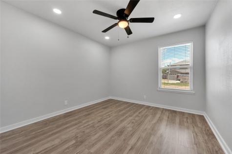 1300 E Fogg Street Fort Worth TX 76115