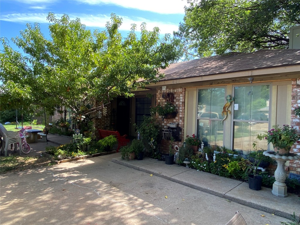 427 Claire Court Arlington TX 76012