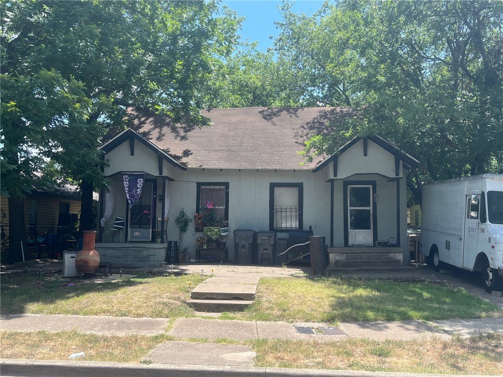 930 N 11th Street Waco TX 76707