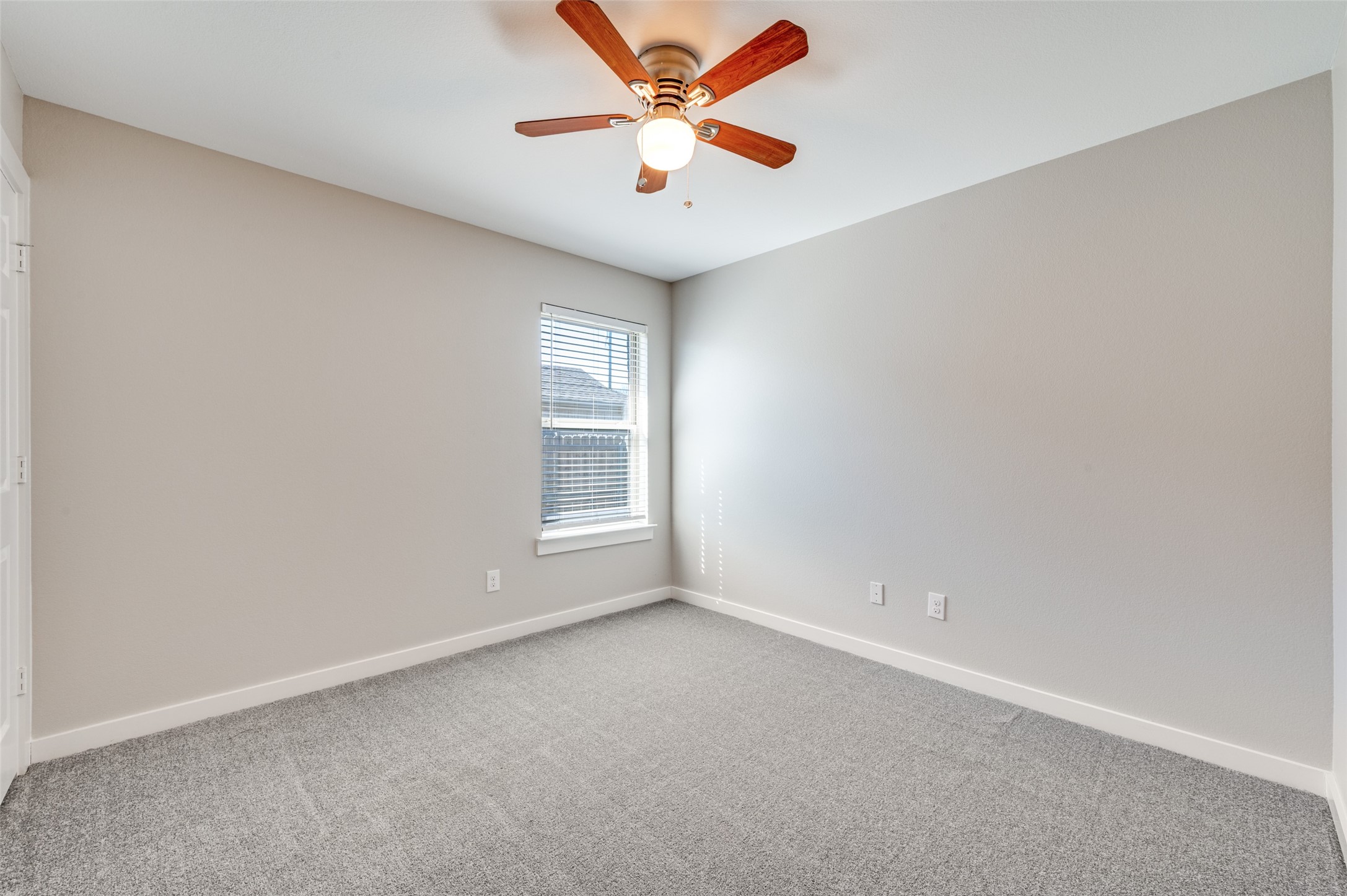 614 N 6th Street Gunter TX 75058