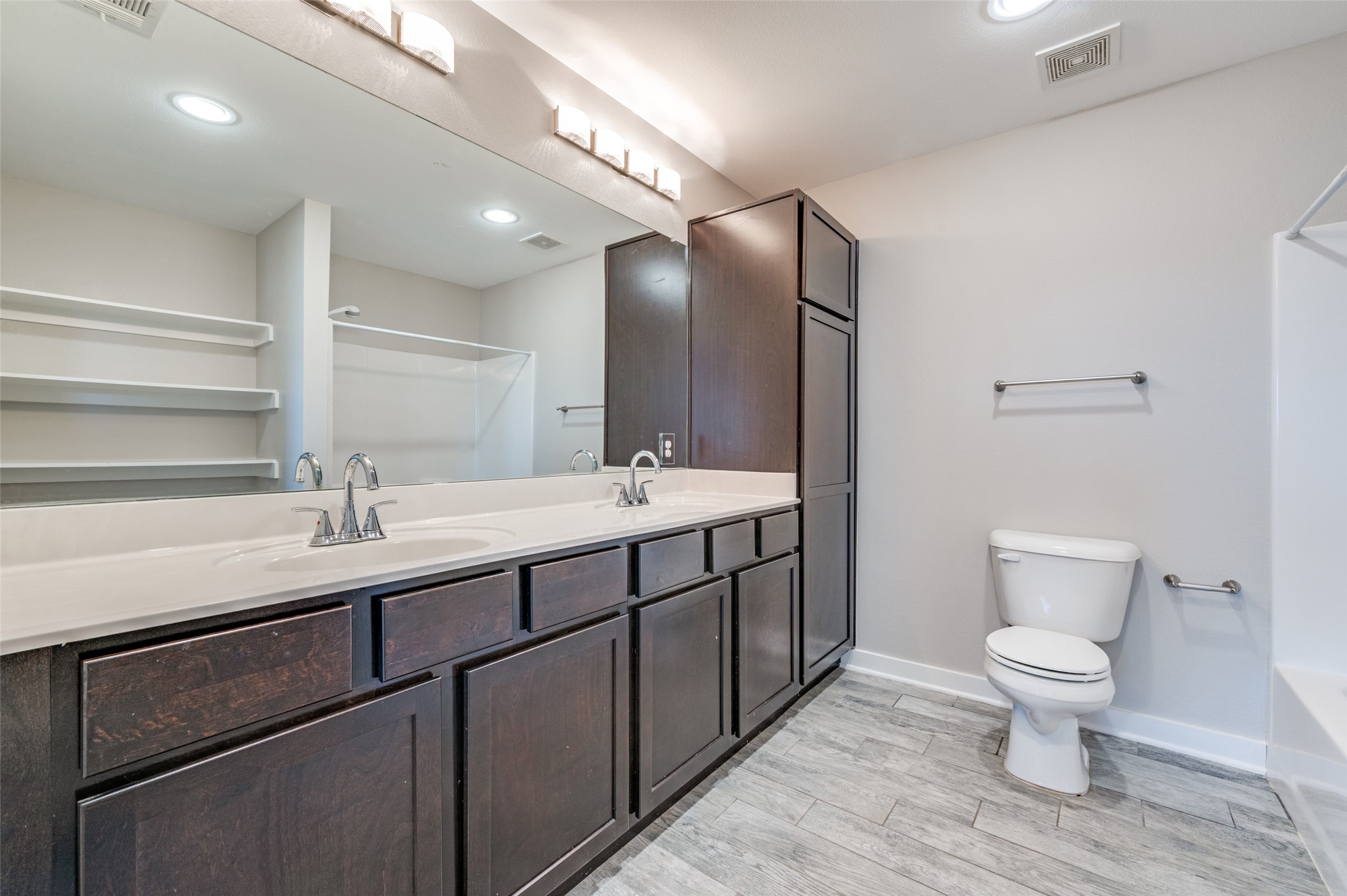614 N 6th Street Gunter TX 75058