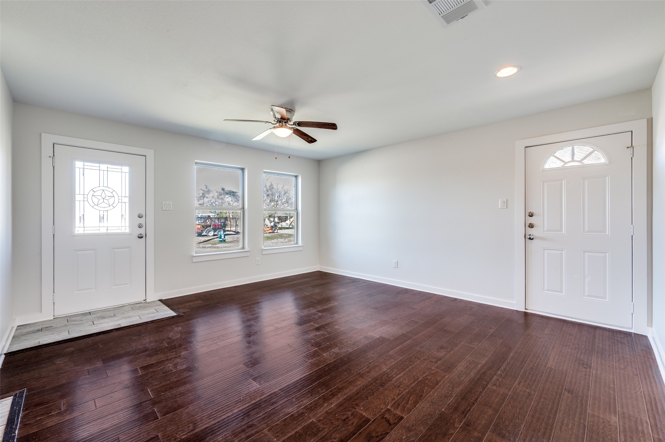 614 N 6th Street Gunter TX 75058