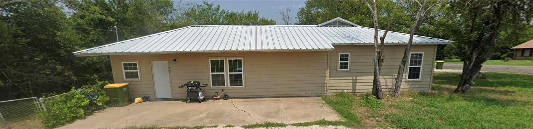 702 W Yeagua Street Groesbeck TX 76642