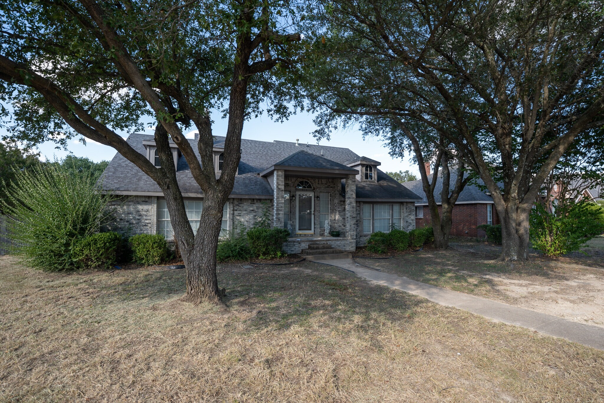 4835 Berridge Lane Dallas TX 75227
