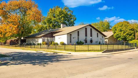 13351 Kit Lane Dallas TX 75240