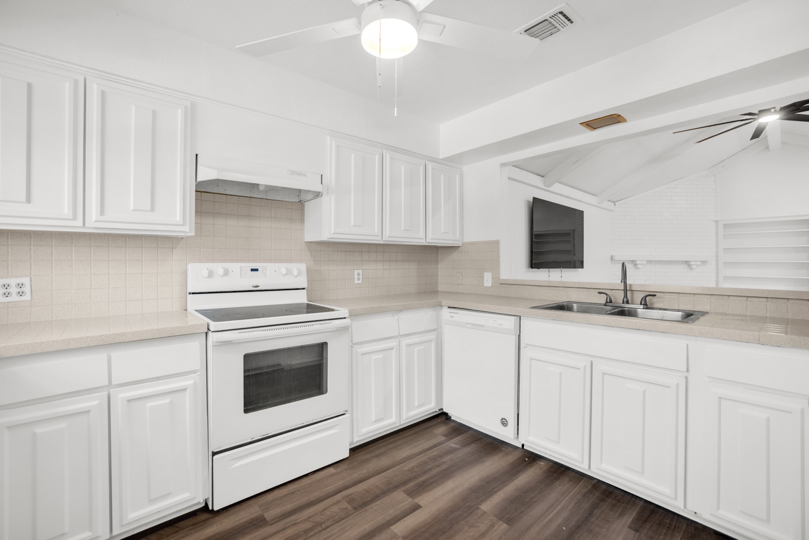 13351 Kit Lane Dallas TX 75240