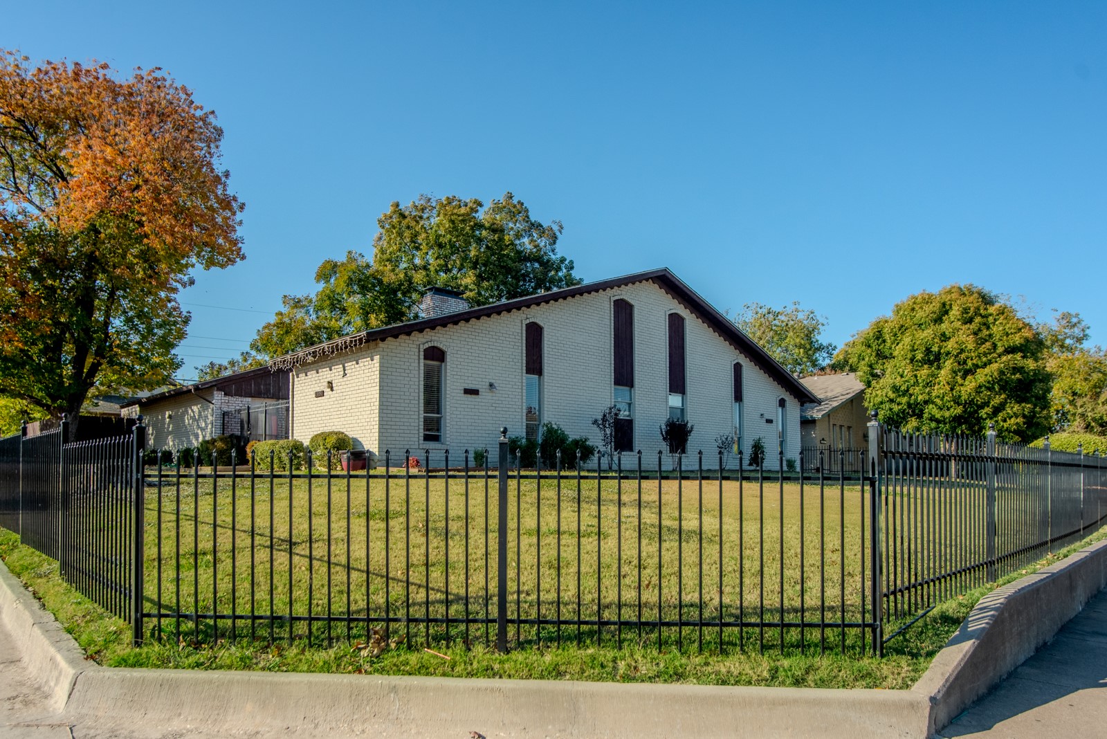 13351 Kit Lane Dallas TX 75240