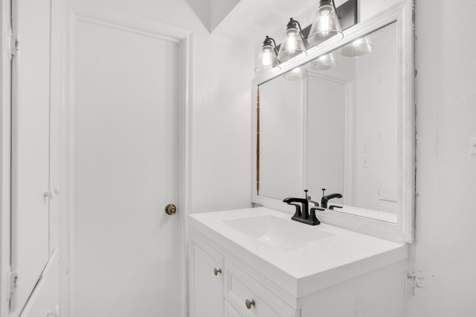 13351 Kit Lane Dallas TX 75240