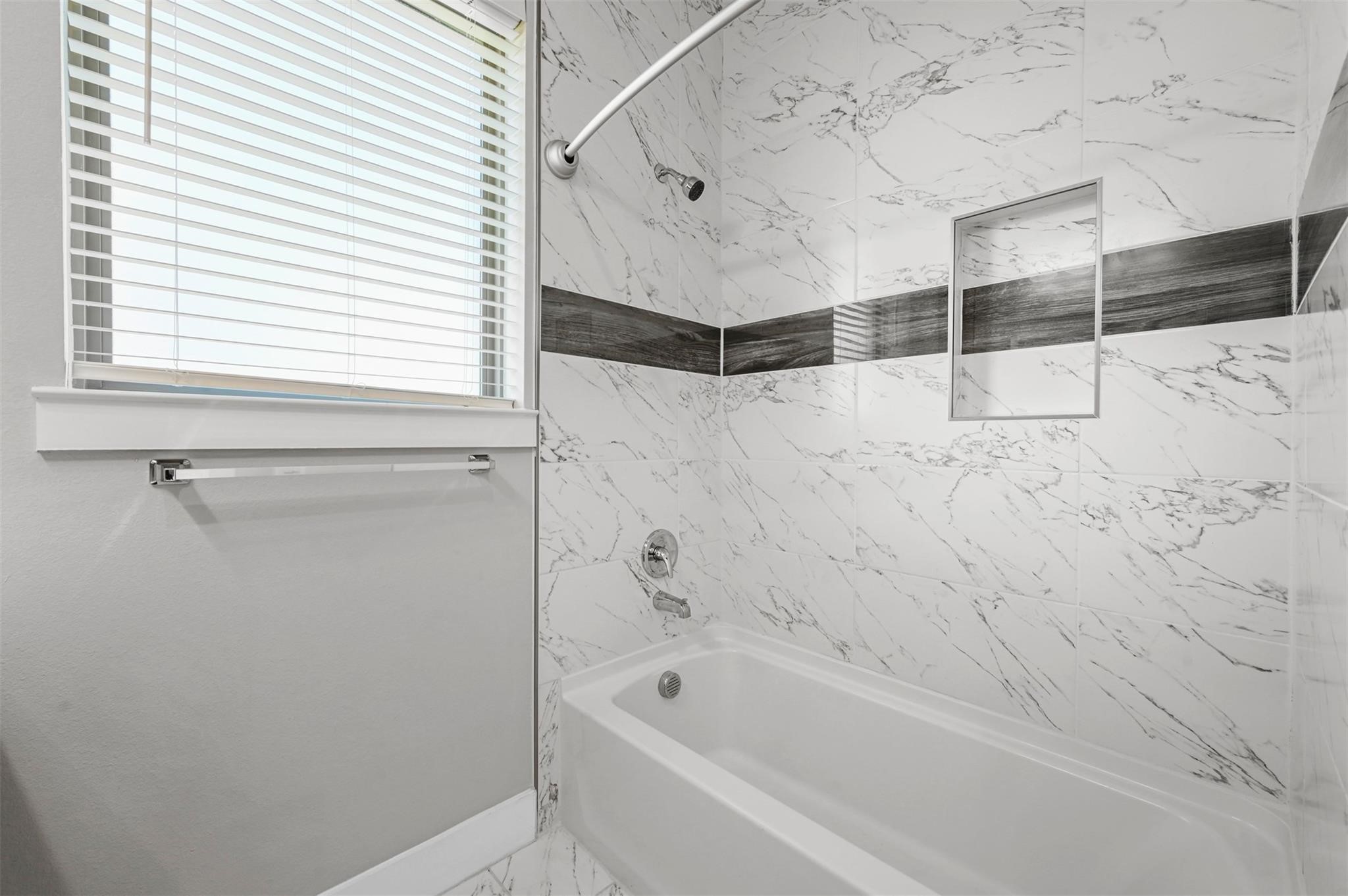 204 N Getzandaner Street Waxahachie TX 75165