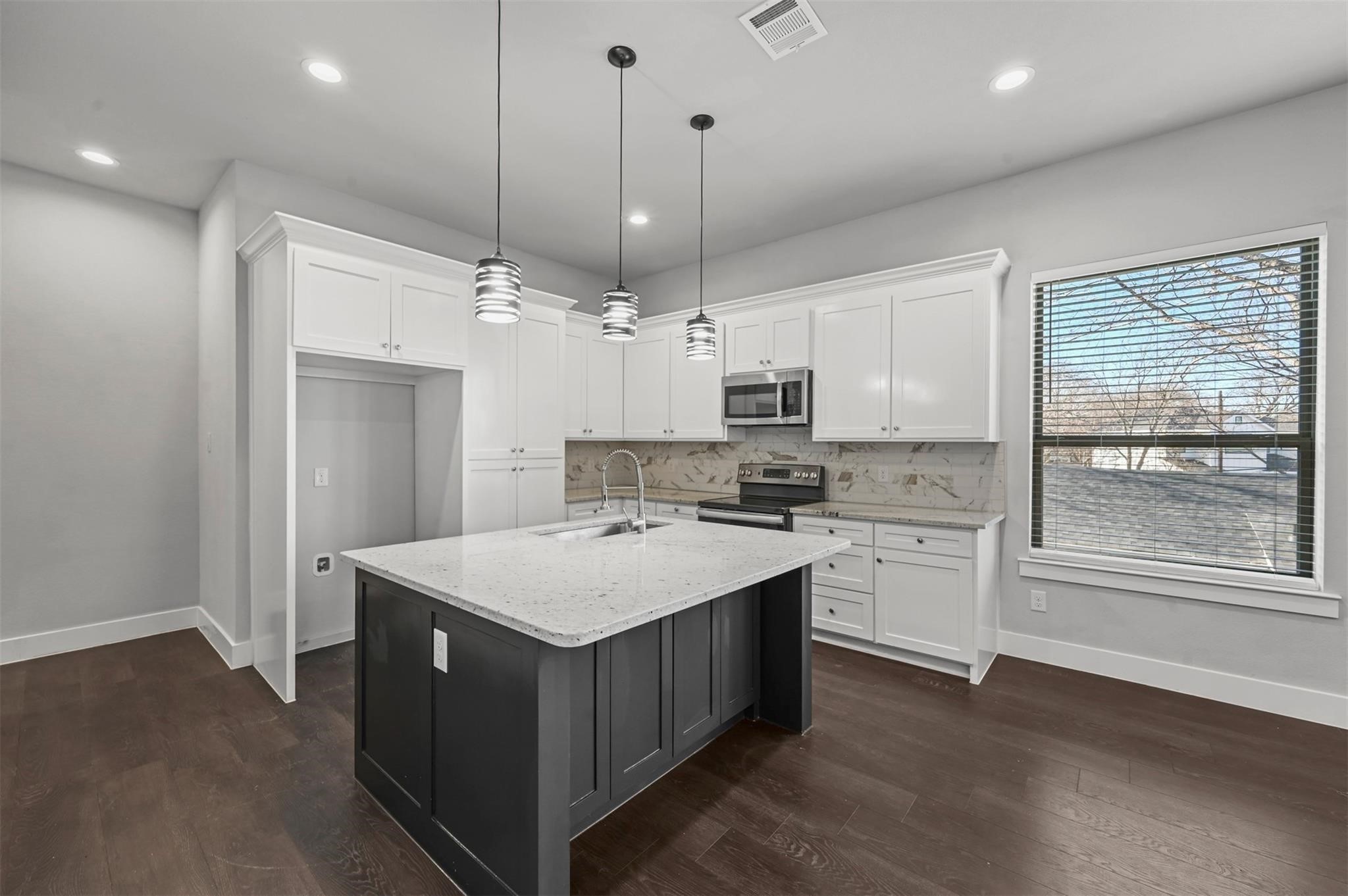 204 N Getzandaner Street Waxahachie TX 75165
