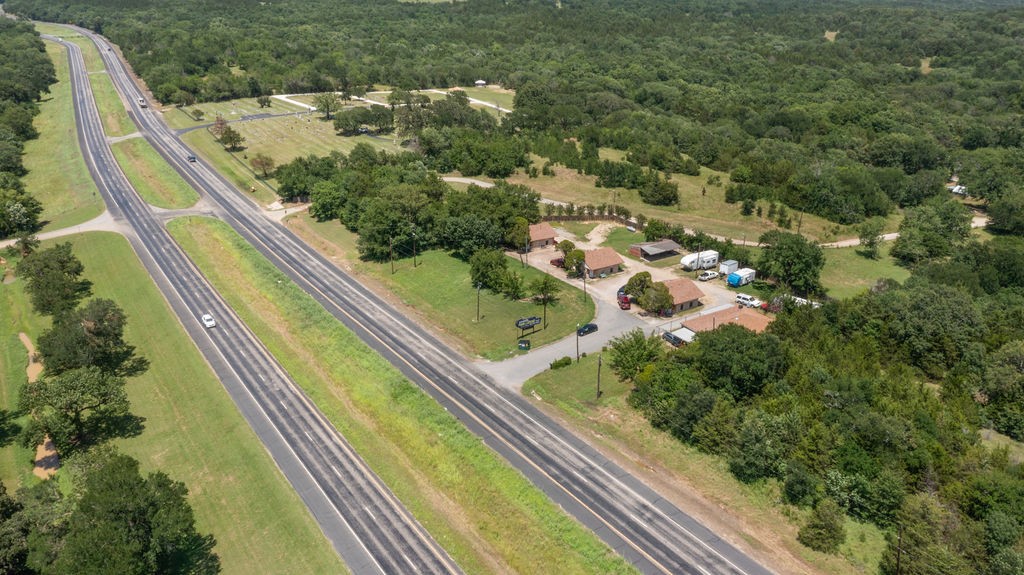 2070 N Us Highway 69 Denison TX 75020