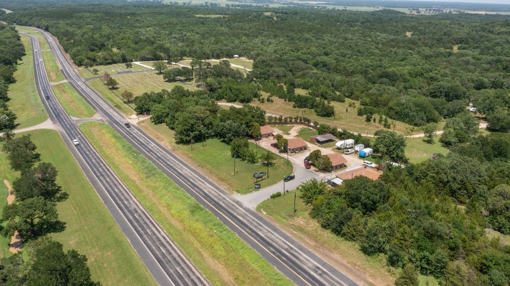 2070 N Us Highway 69 Denison TX 75020